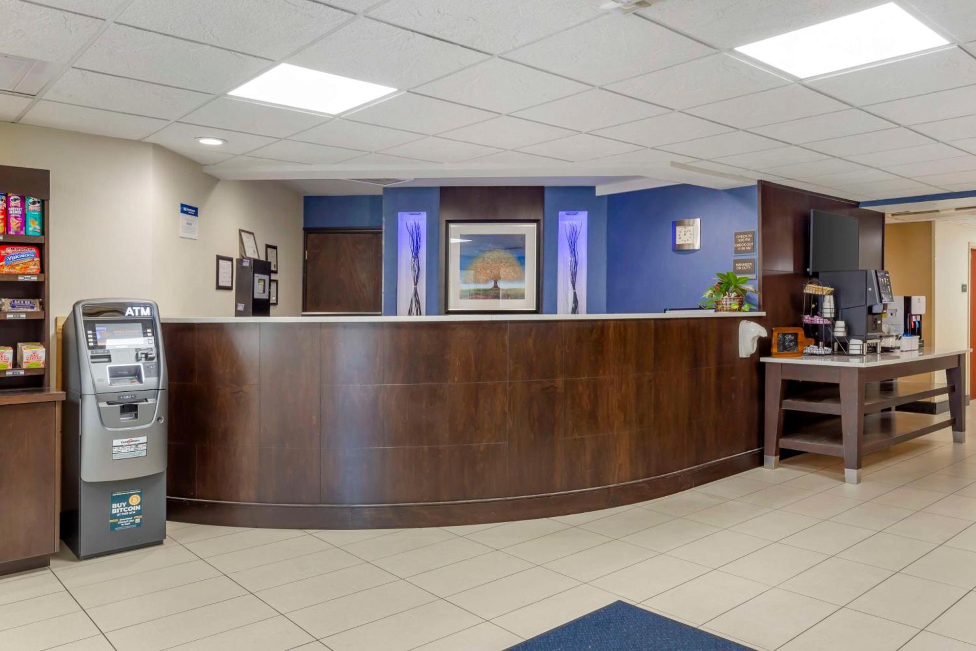 פיטספילד Best Western Plus Berkshire Hills Inn & Suites מראה חיצוני תמונה