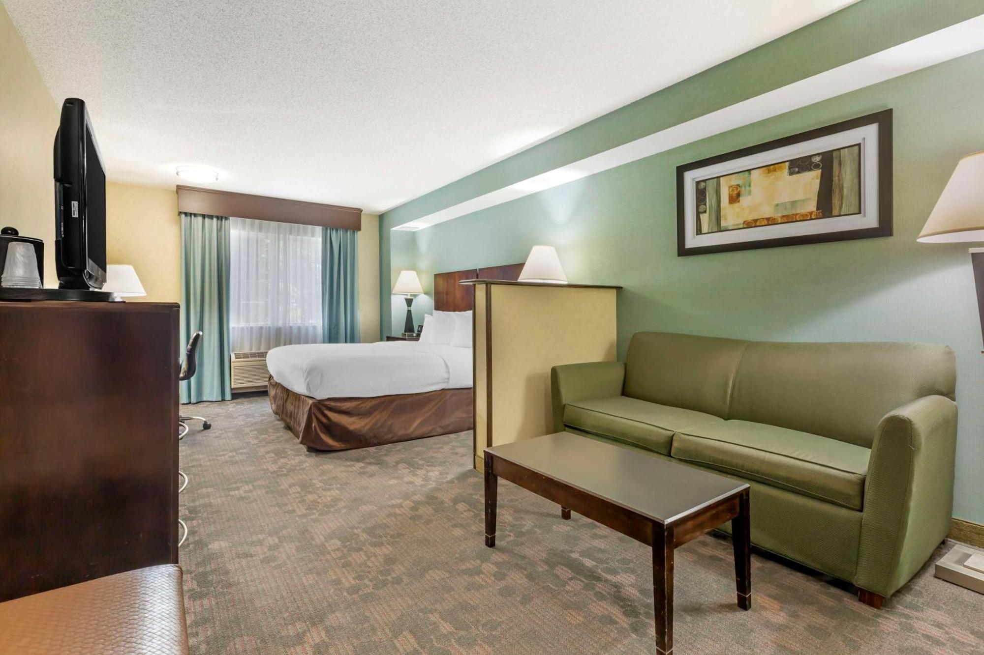 פיטספילד Best Western Plus Berkshire Hills Inn & Suites מראה חיצוני תמונה